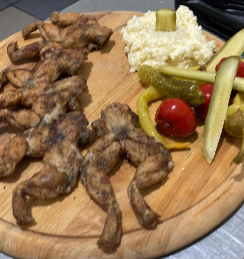 Country House & Restaurant Hronec מראה חיצוני תמונה